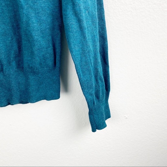 ORIGINAL PENGUIN by Munsingwear V-Neck Long Sleeves Sweater, Size Medium - Picture 5 of 8